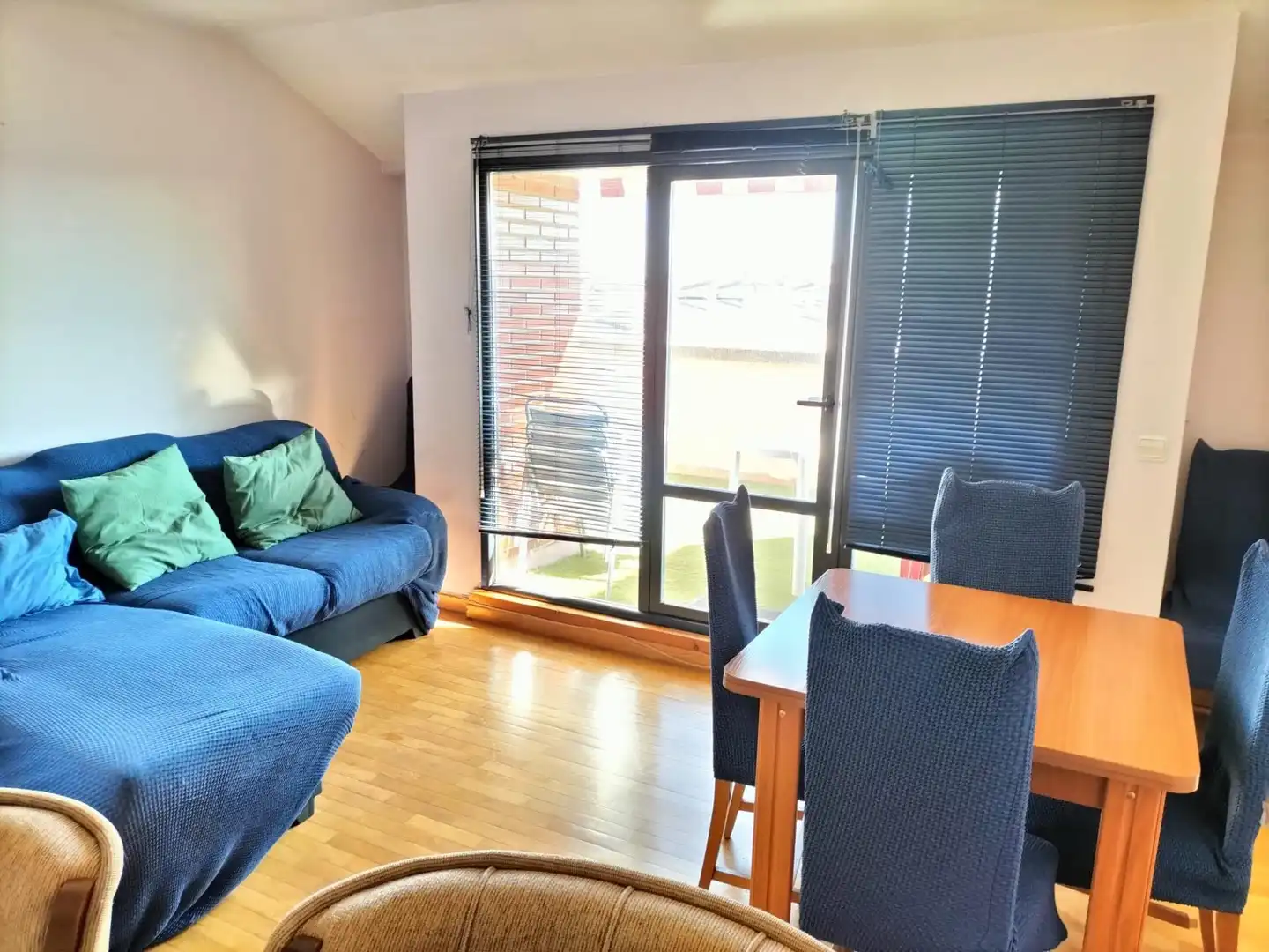 Wohnzimmer von Dachboden zur Miete in Palencia mit Heizung, Parkett und Terrasse