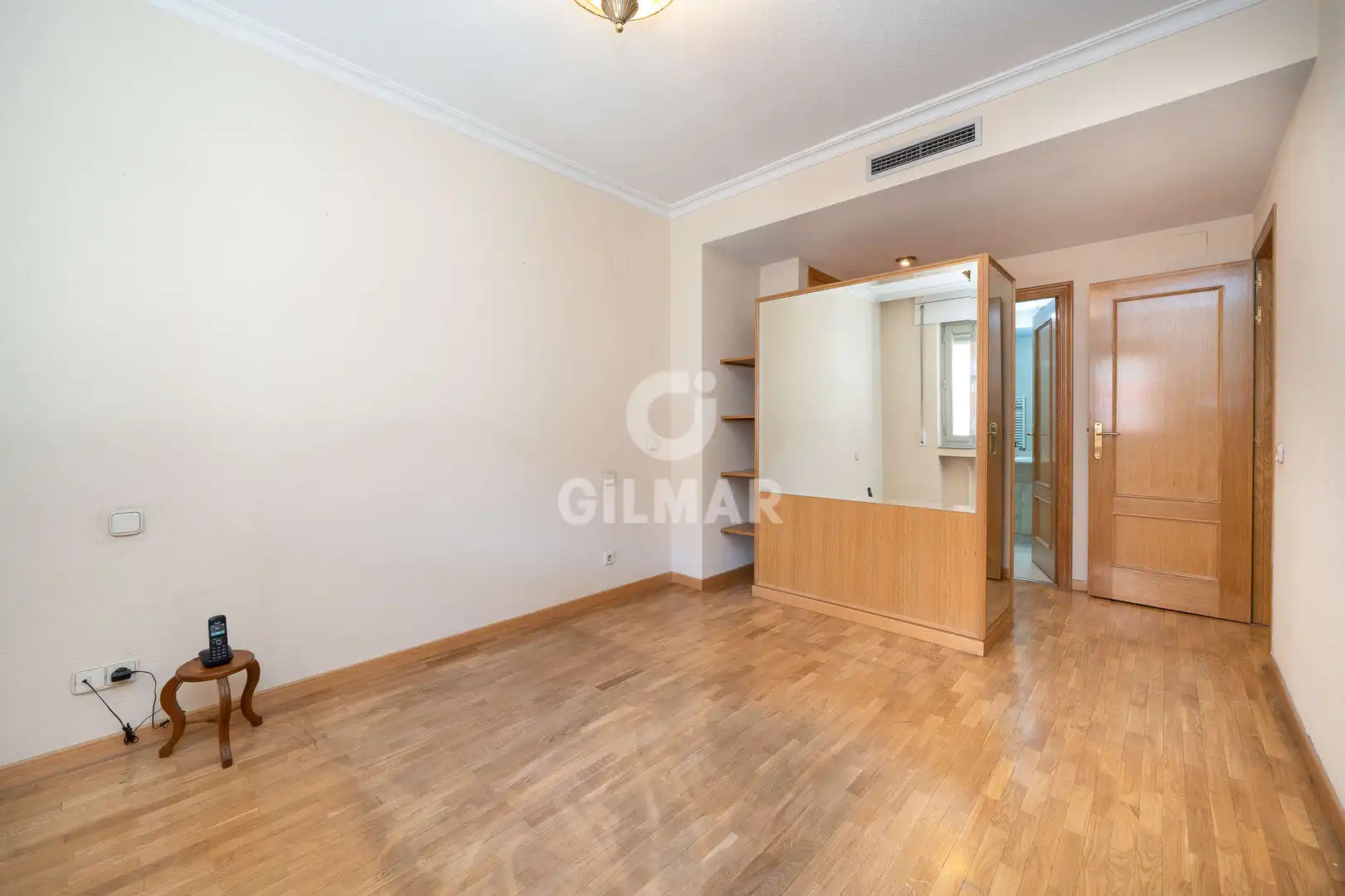 Habitación de Piso en venta en Madrid con Calefacción, Jardín privado y Trastero