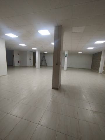 Local comercial en Alquiler en Quart de Poblet