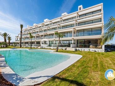 Penthouse with pool for sale in Mar Menor de Cartagena – Cabo de Palos