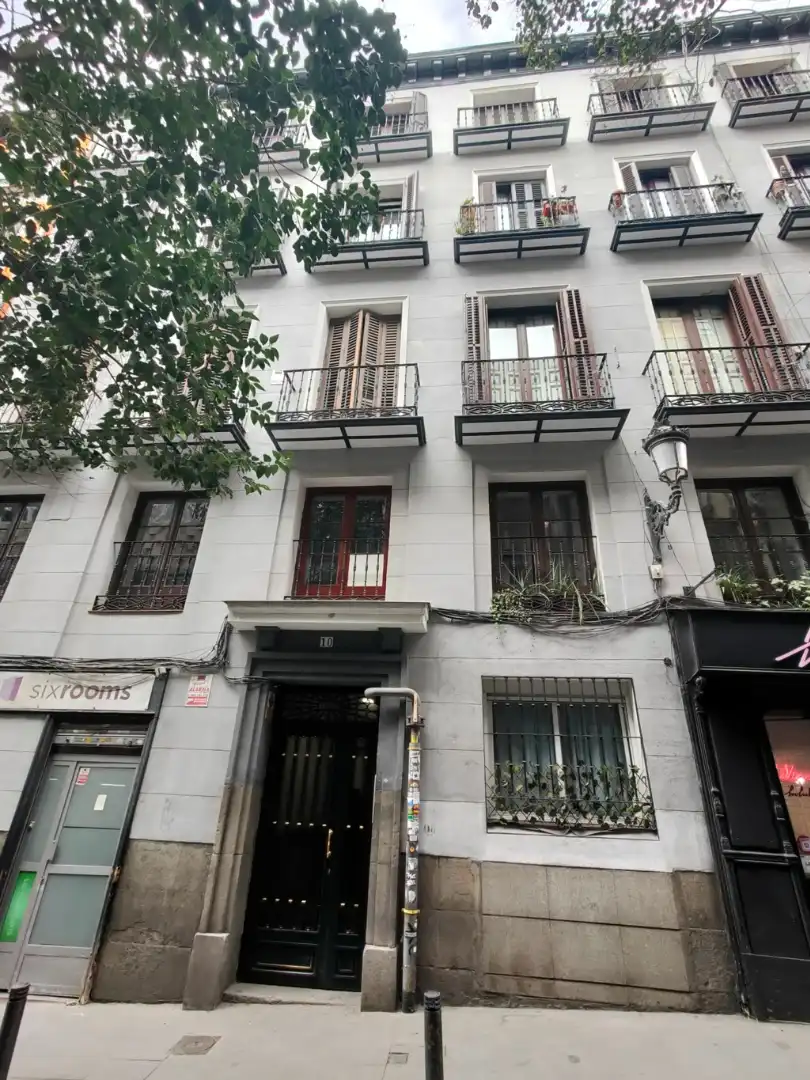 Vista exterior de Piso en venta en Madrid con Aire acondicionado, Calefacción y Amueblado