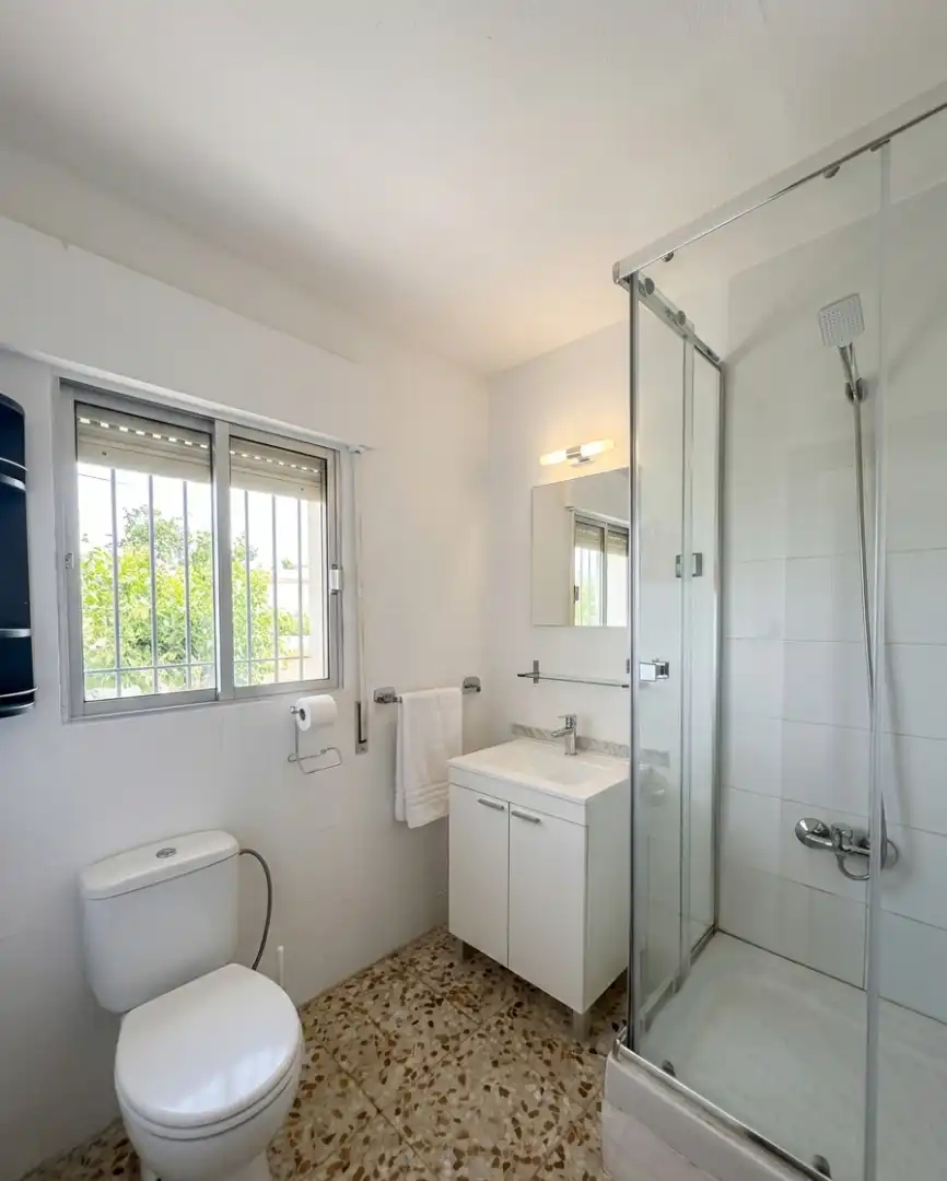 Baño de Casa o chalet en venta en Zaragoza con Aire acondicionado, Calefacción y Jardín privado