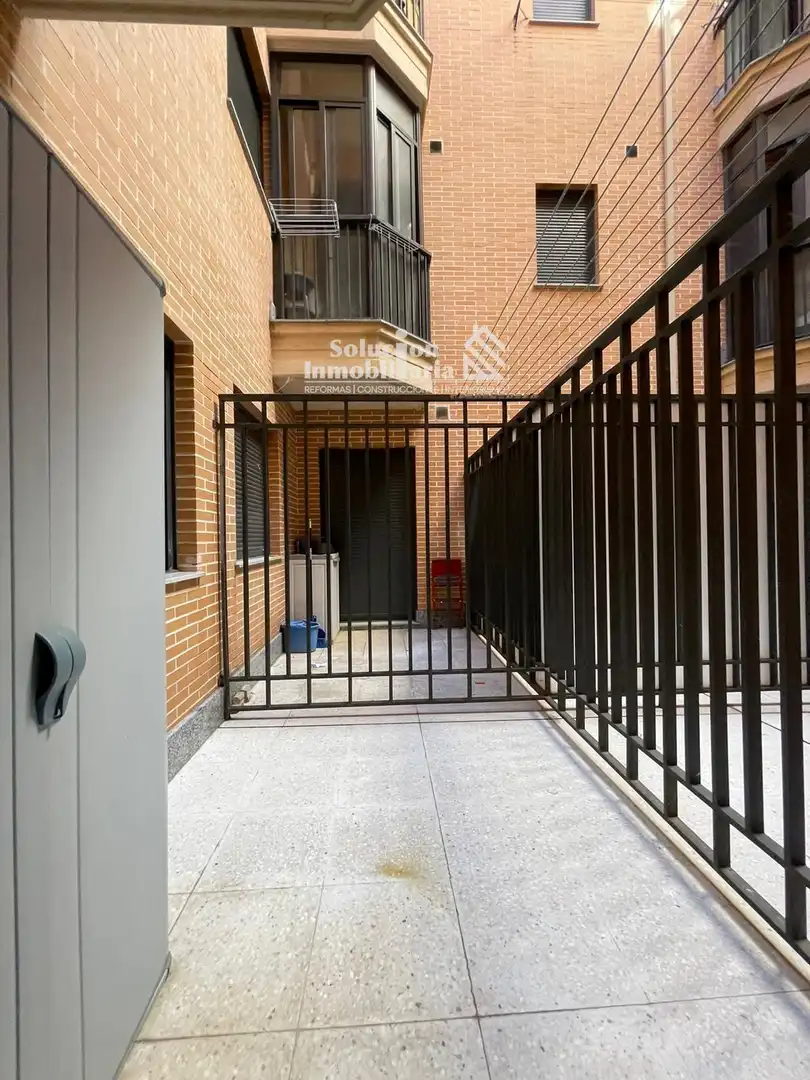 Vista exterior de Pis en venda en Salamanca amb Calefacció, Terrassa i Traster