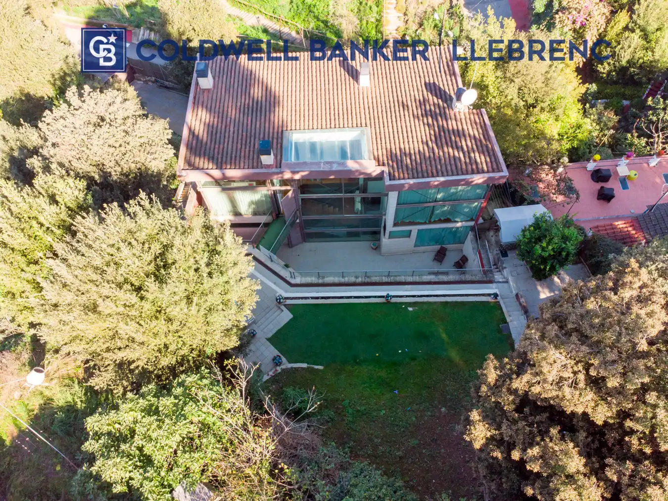 Vista exterior de Casa o chalet en venta en Barcelona con Calefacción, Jardín privado y Parquet