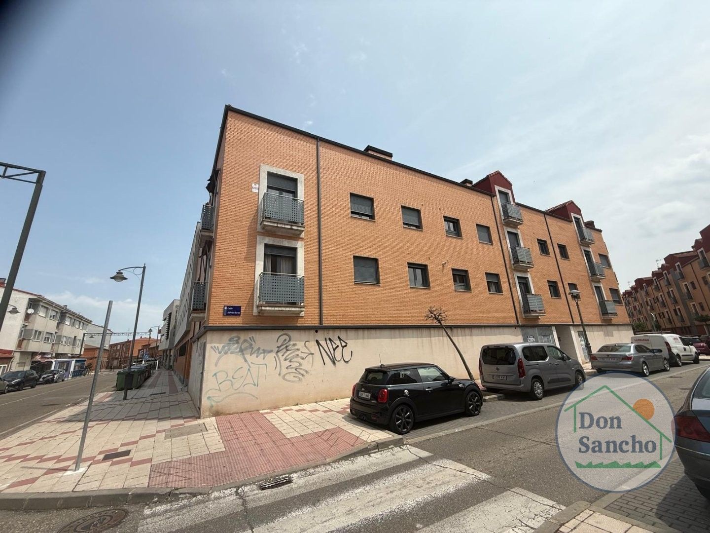 Exterior view of Flat for sale in Santovenia de Pisuerga  with Heating