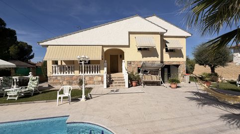 CHALET EN CARAQUIZ