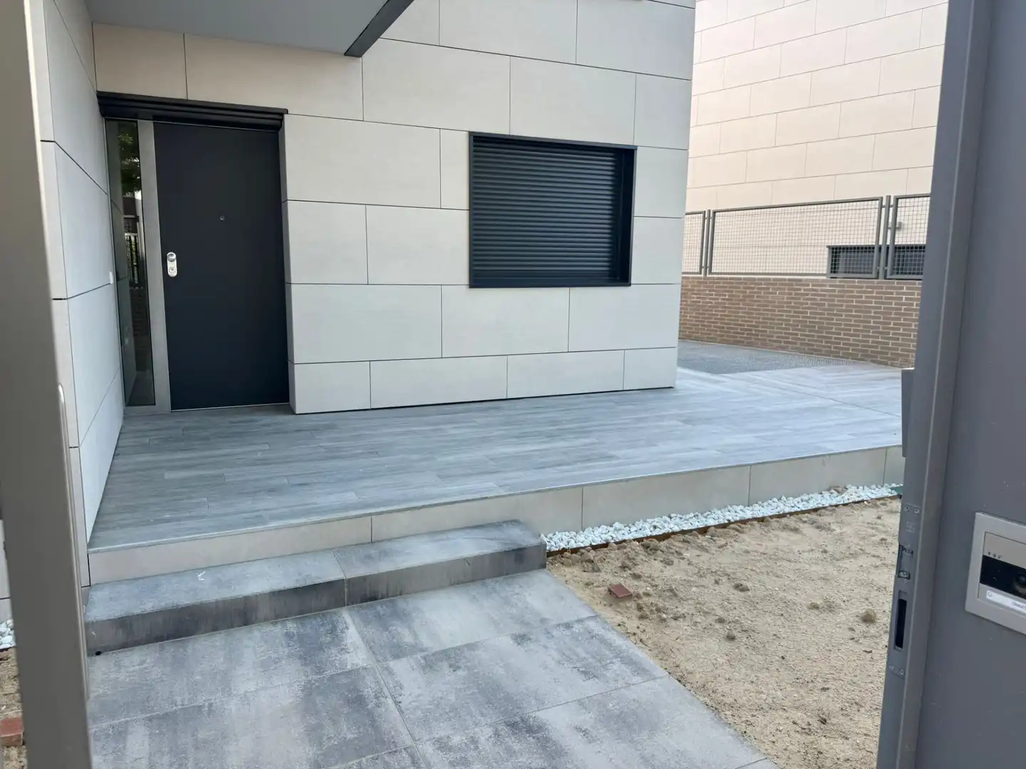 Terraza de Casa adosada en venta en Boadilla del Monte con Aire acondicionado, Calefacción y Jardín privado