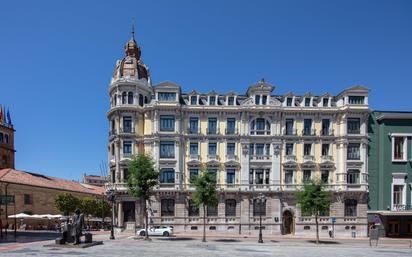 Vista exterior de Oficina de lloguer en Oviedo  amb Aire condicionat, Calefacció i Traster