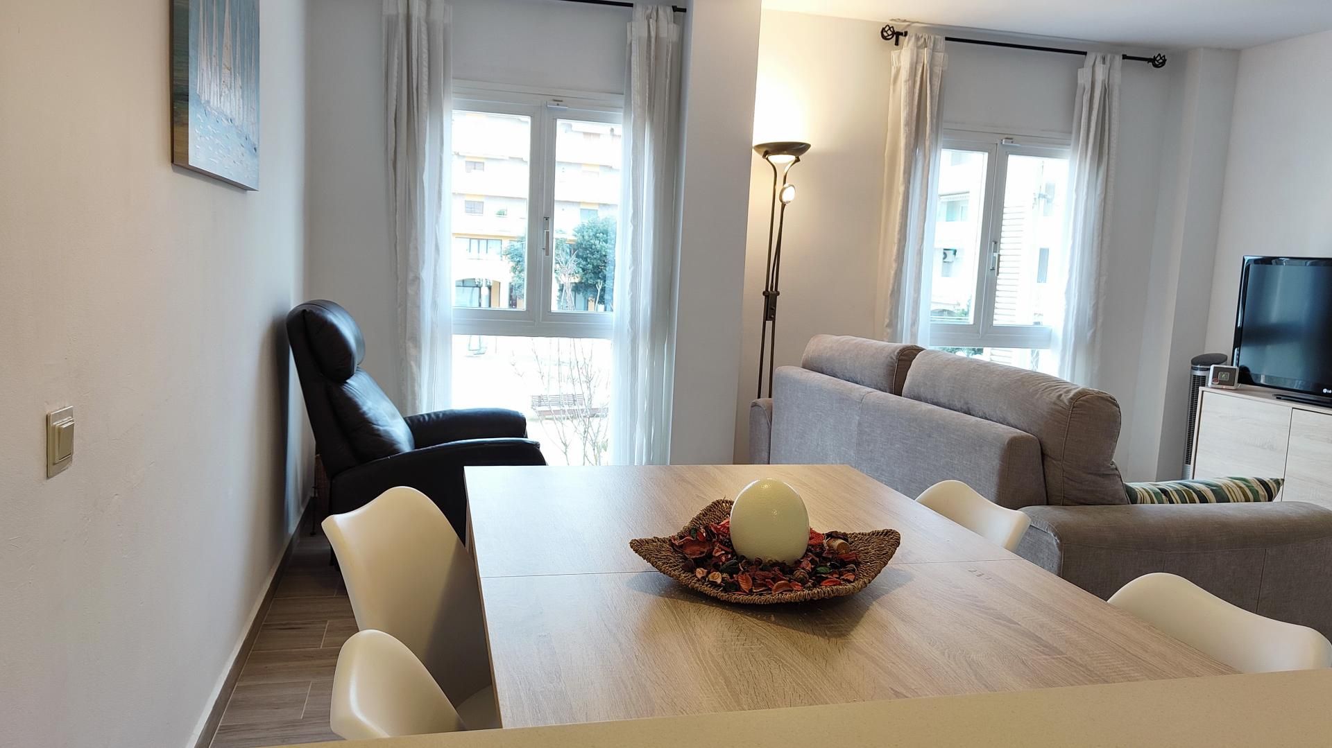 Sala d'estar de Pis en venda en Calonge i Sant Antoni amb Moblat, Forn i Microones