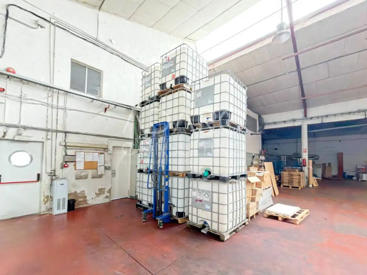 Nave industrial en venta en San Fernando de Henares con Alarma