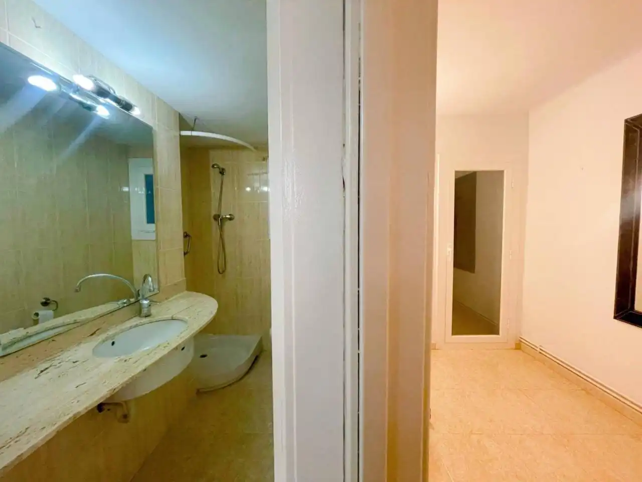 Wohnung zum Verkauf in Avenida Primavera, Catalunya - Fontetes