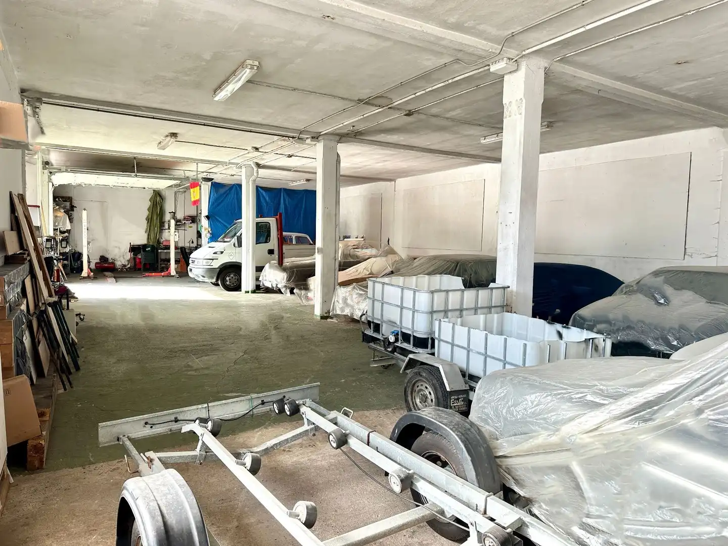 Parking of Commercial properties for sale in Entrambasaguas