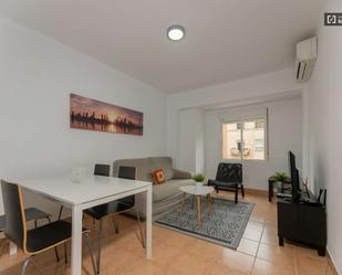 Living room of Apartment to share in  Valencia Capital  with Air Conditioner and Terrace