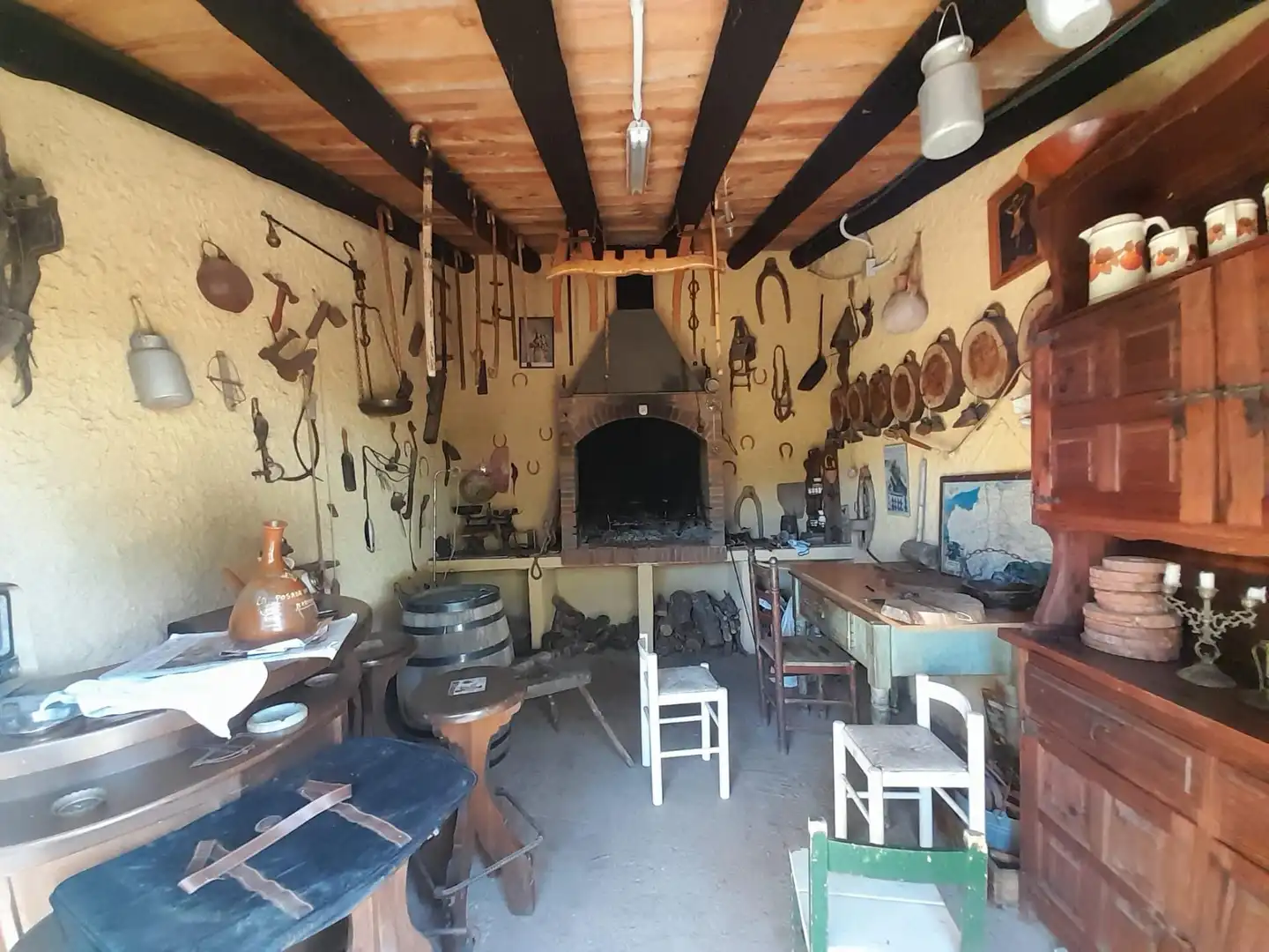 Küche von Country house zum Verkauf in Arenys de Munt mit Privatgarten und Terrasse