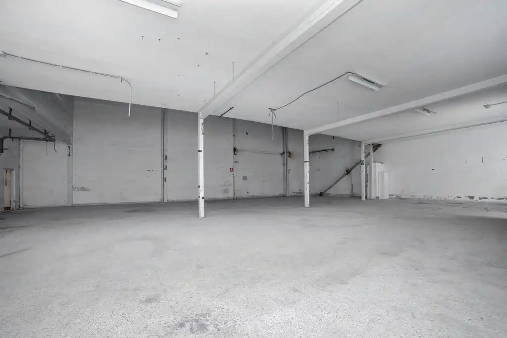 Nave industrial en venta en Elda