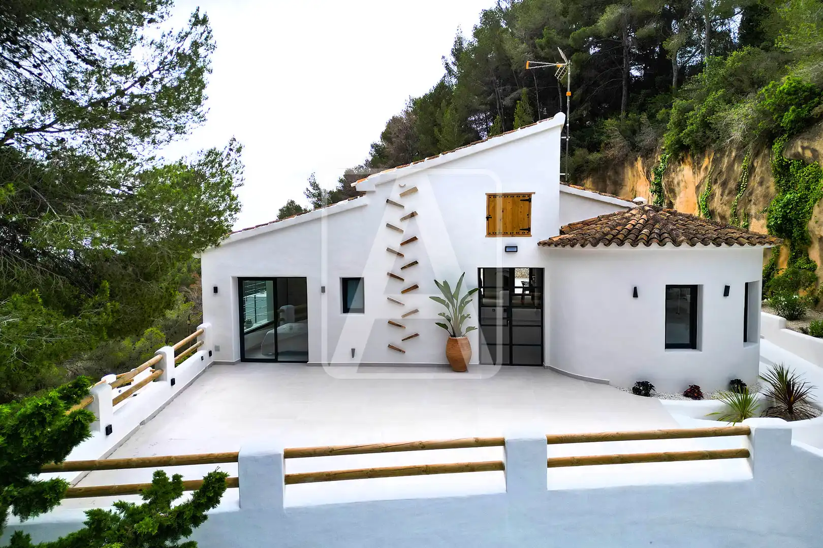 Vista exterior de Finca rústica en venda en Benissa amb Aire condicionat, Calefacció i Jardí privat