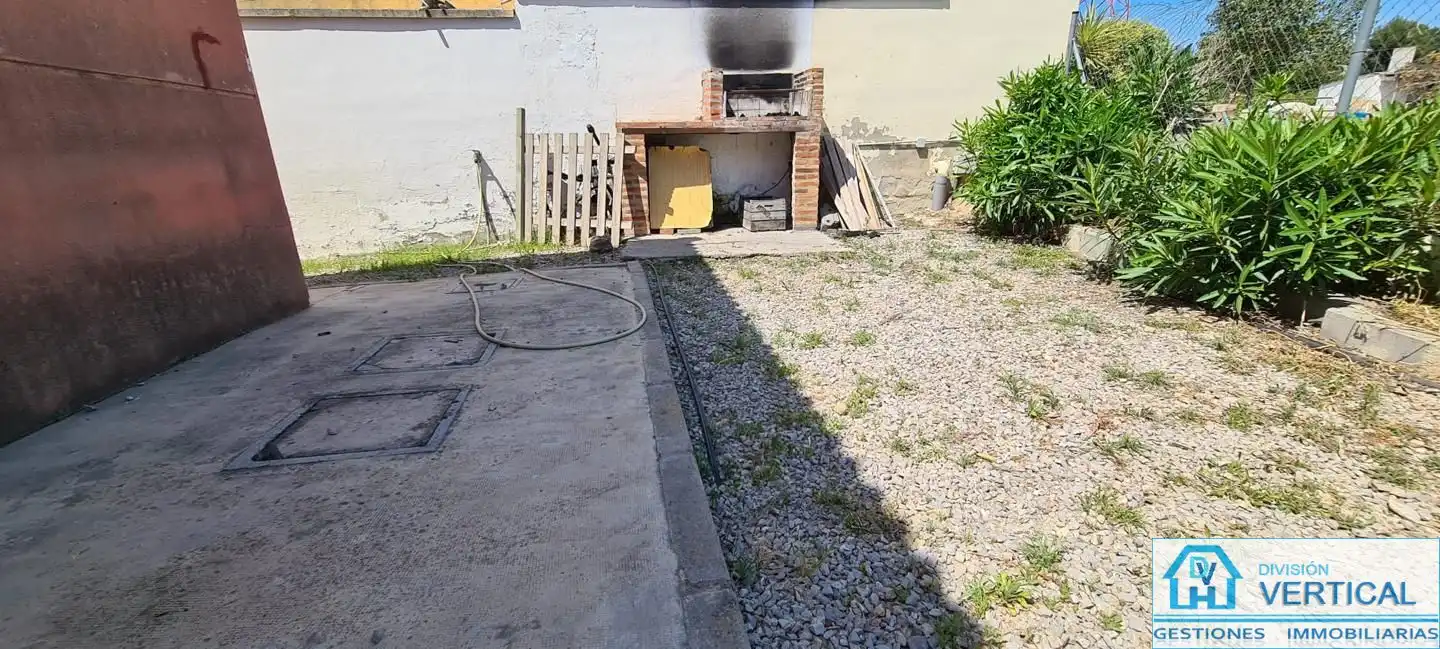Parking of Houses for rent in Riba-roja de Túria  with Air Conditioner, Private garden and Swimming Pool