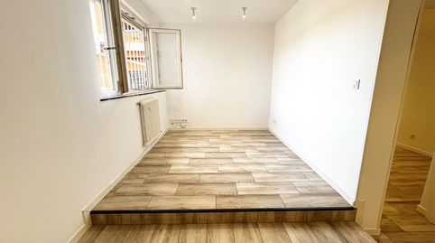 Foto 4 de Piso en venta en Calle de Piedrabuena, Almendrales, Madrid Capital
