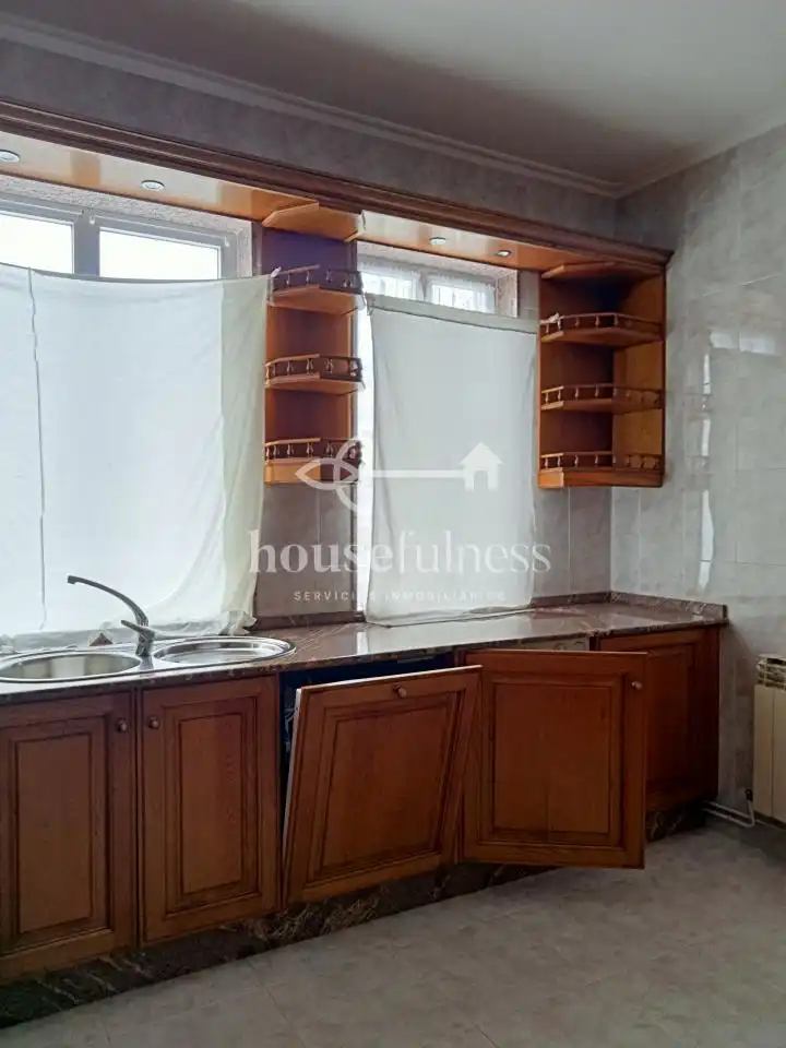 Cocina de Edificio en venta en Fene