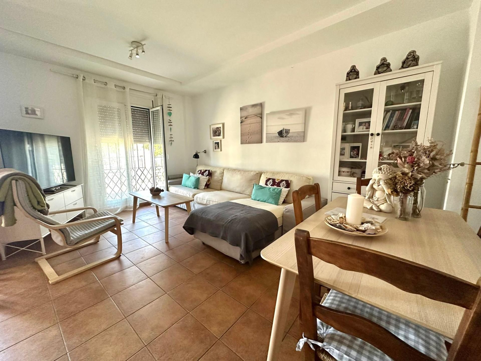 Sala d'estar de Casa adosada en venda en Jerez de la Frontera amb Aire condicionat i Terrassa