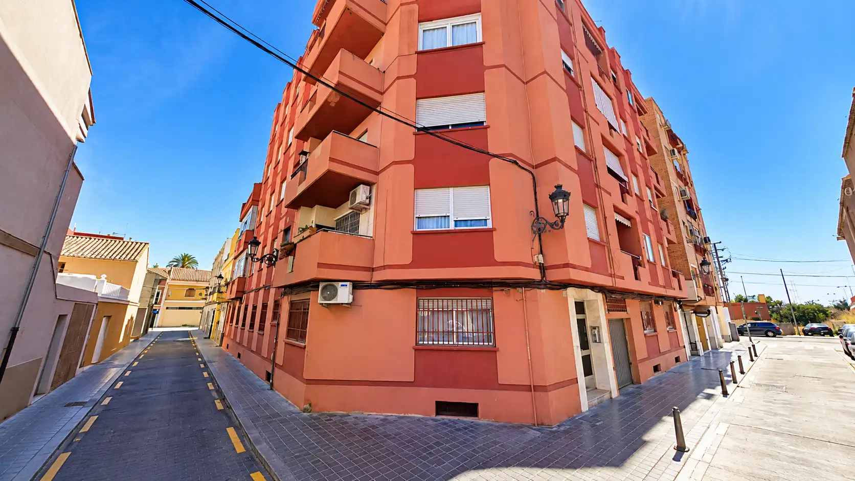 Exterior view of Apartments for sale in Pobles de l'Oest