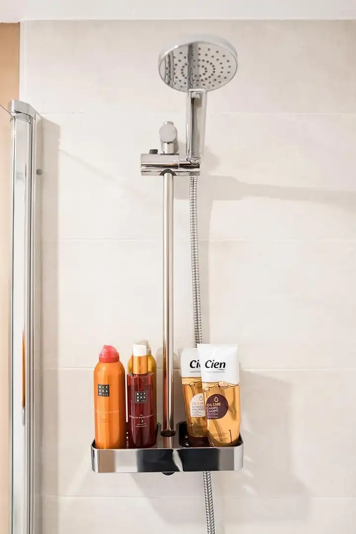 Bathroom of Attic for sale in Benalmádena  with Air Conditioner, Heating and Storage room