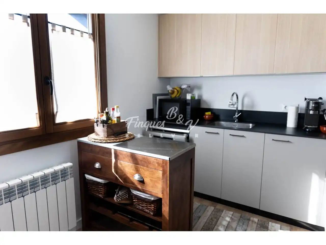Cocina de Apartamento en venta en Bellver de Cerdanya con Aire acondicionado, Calefacción y Parquet