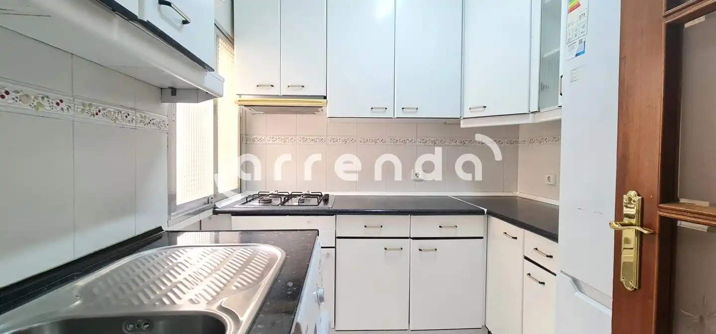 Kitchen of Flat for rent in Madrid  with Heating and Parquet flooring
