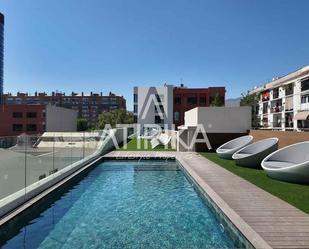 Swimming pool of Flat to rent in  Barcelona Capital  with Air Conditioner