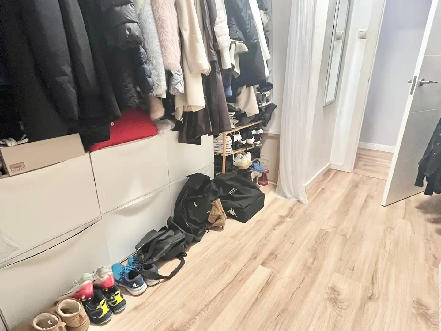 Habitación de Ático en venta en Cerdanyola del Vallès con Aire acondicionado, Calefacción y Parquet