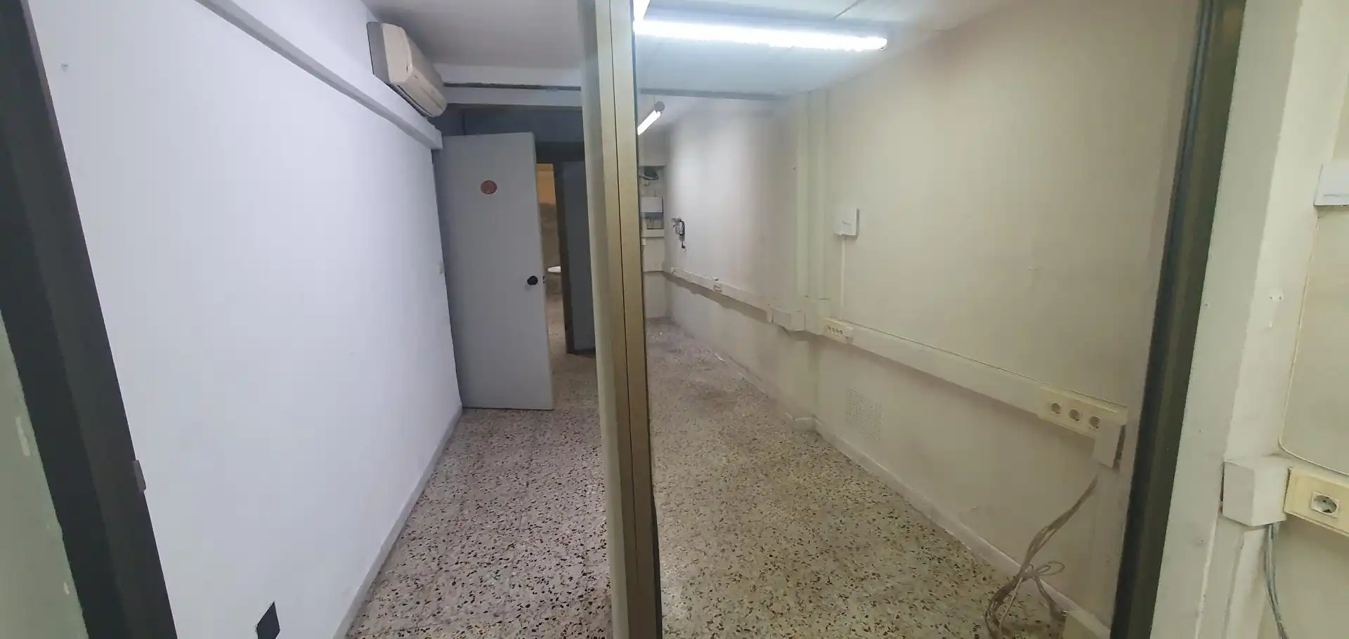 Business premises for sale in de Joan de Peguera, imagen 5