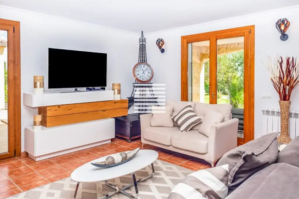 Sala de estar de Finca rústica en venta en Alcúdia con Aire acondicionado, Jardín privado y Terraza