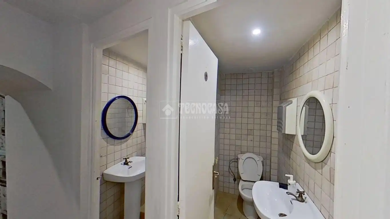 Local comercial en venda a Centre - Passeig i Rodalies, imagen 11