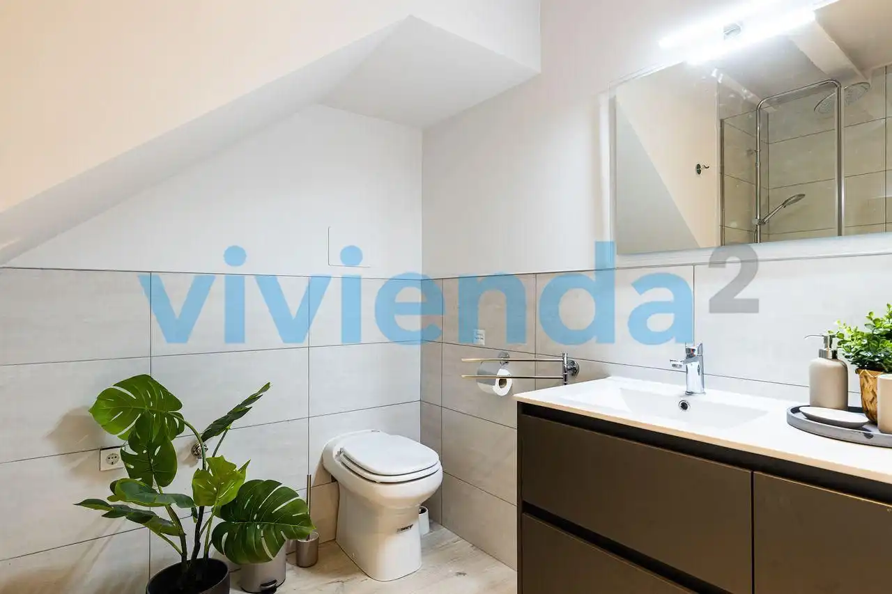 Badezimmer von Wohnung zum Verkauf in Madrid mit Klimaanlage, Heizung und Möbliert