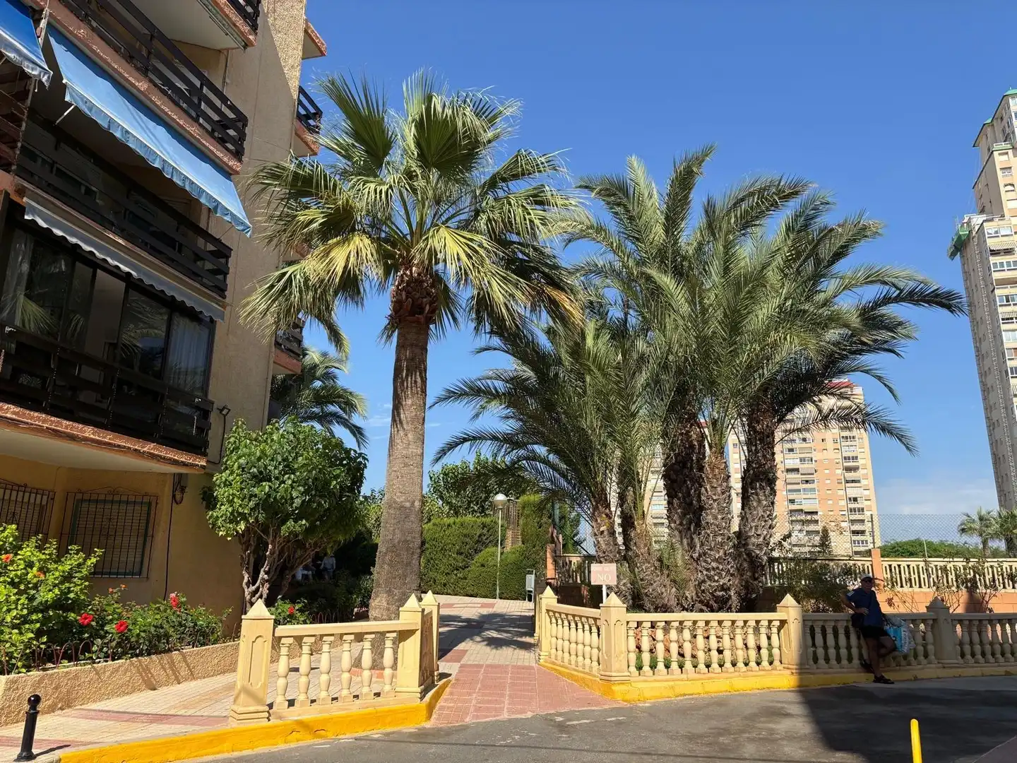Vista exterior de Planta baja en venta en El Campello