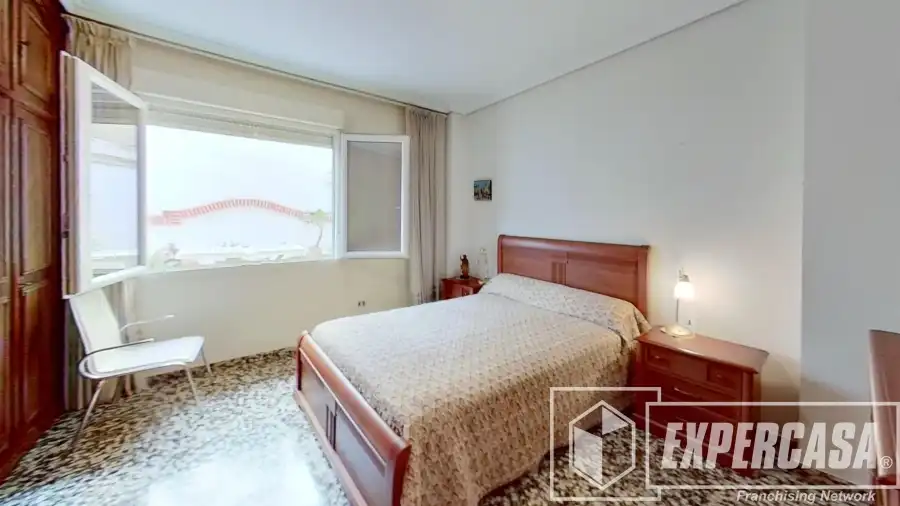 Flat with lift for sale in El Pla del Real, imagen 6
