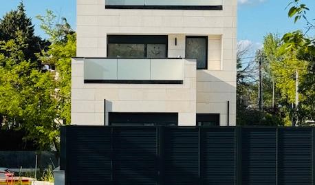 Foto 3 de Casa o xalet en venda a Calle de Álvaro Caballero, 9a, La Florida -  El  Plantío, Madrid