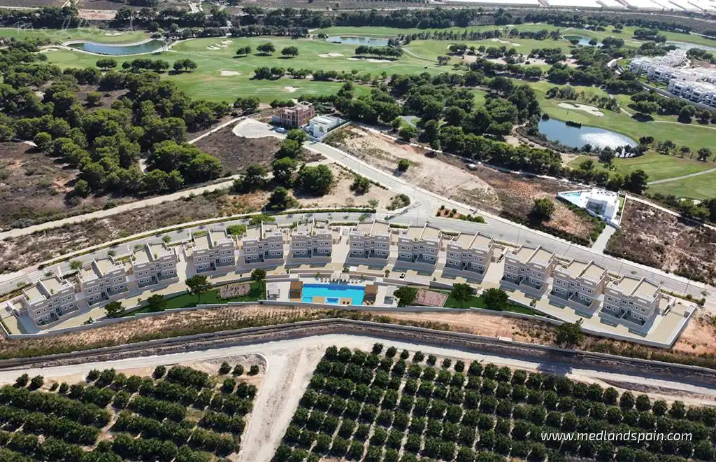Vista exterior de Apartamento en venta en Pilar de la Horadada con Terraza y Piscina comunitaria