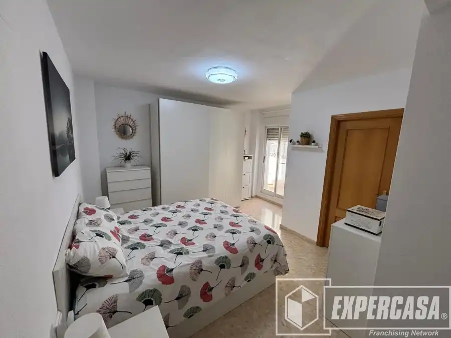Bedroom of Flat for sale in Albal  with Air Conditioner, Terrace and Storage room