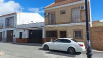 Vista exterior de Casa o xalet en venda en Olivares amb Terrassa