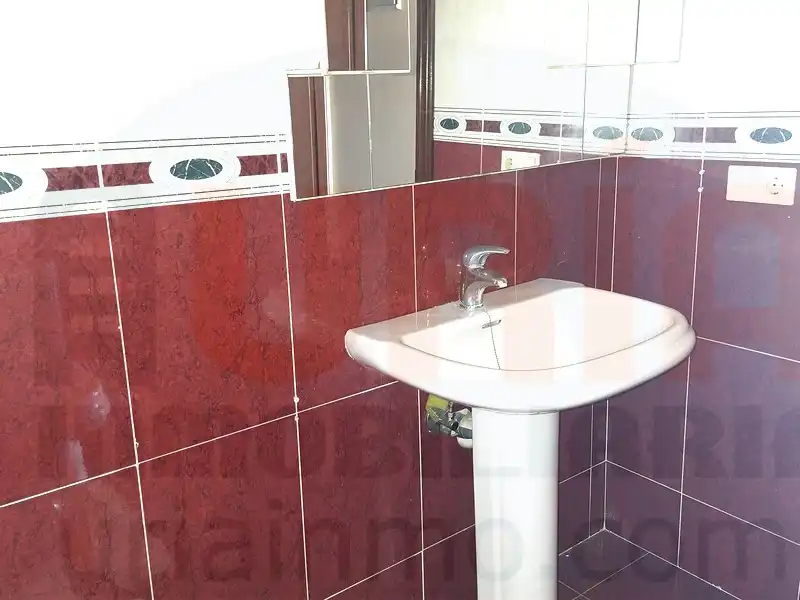 Bany de Pis en venda en Siero amb Calefacció i Parquet
