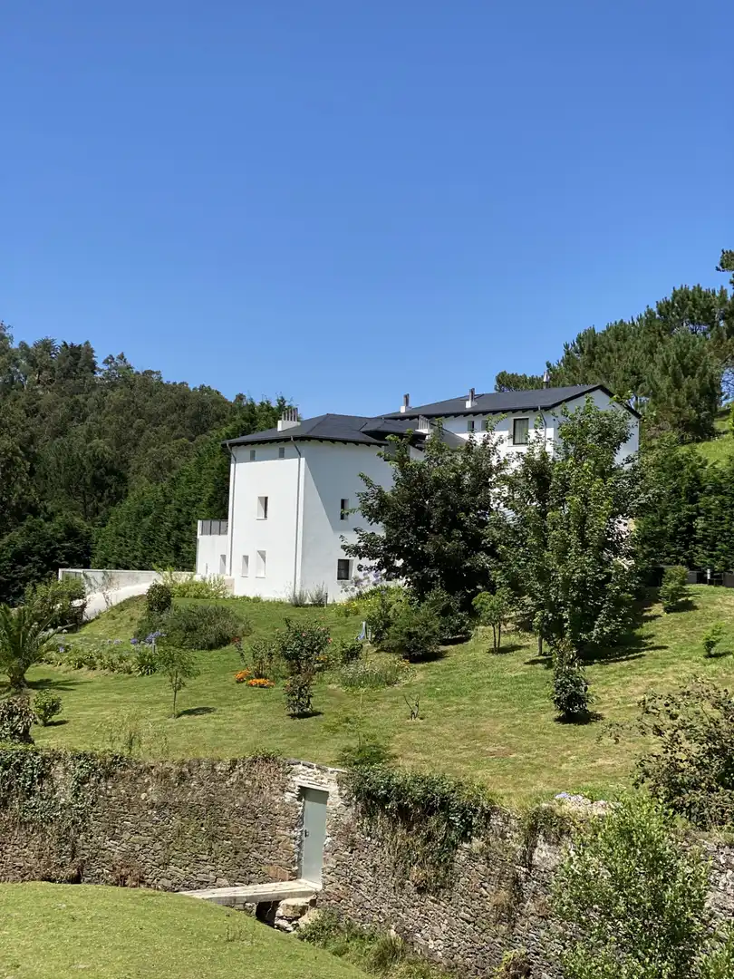 Edificio en venta en Luarca - Camino de Portizuelo, Valdés - Luarca