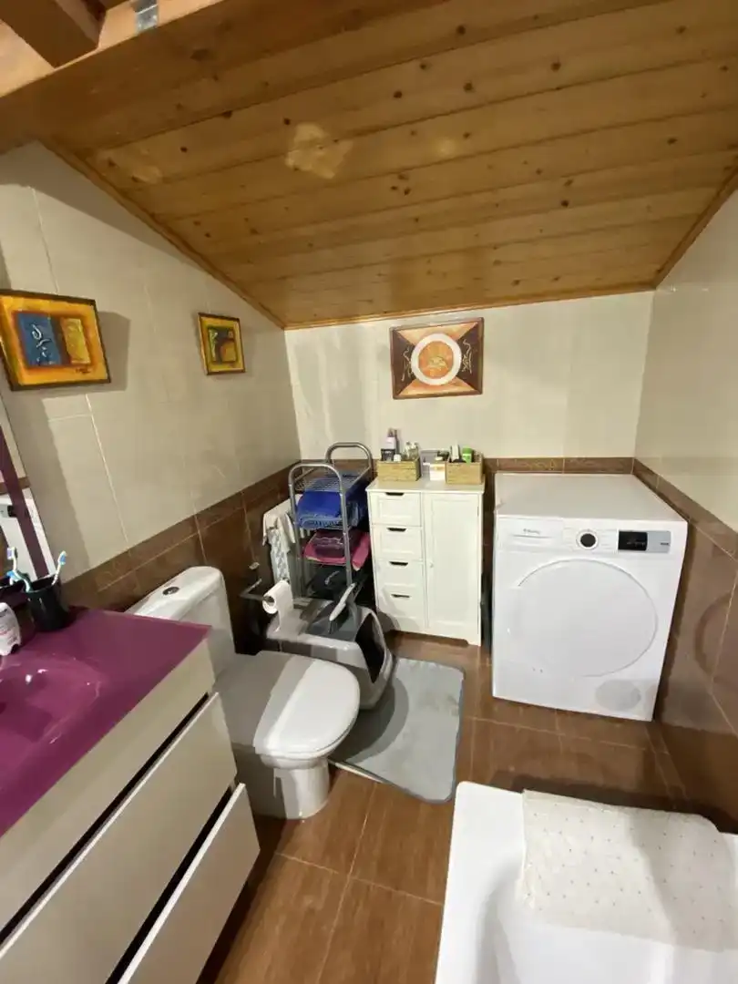 Bany de Dúplex en venda en Oyón-Oion amb Aire condicionat, Parquet i Moblat