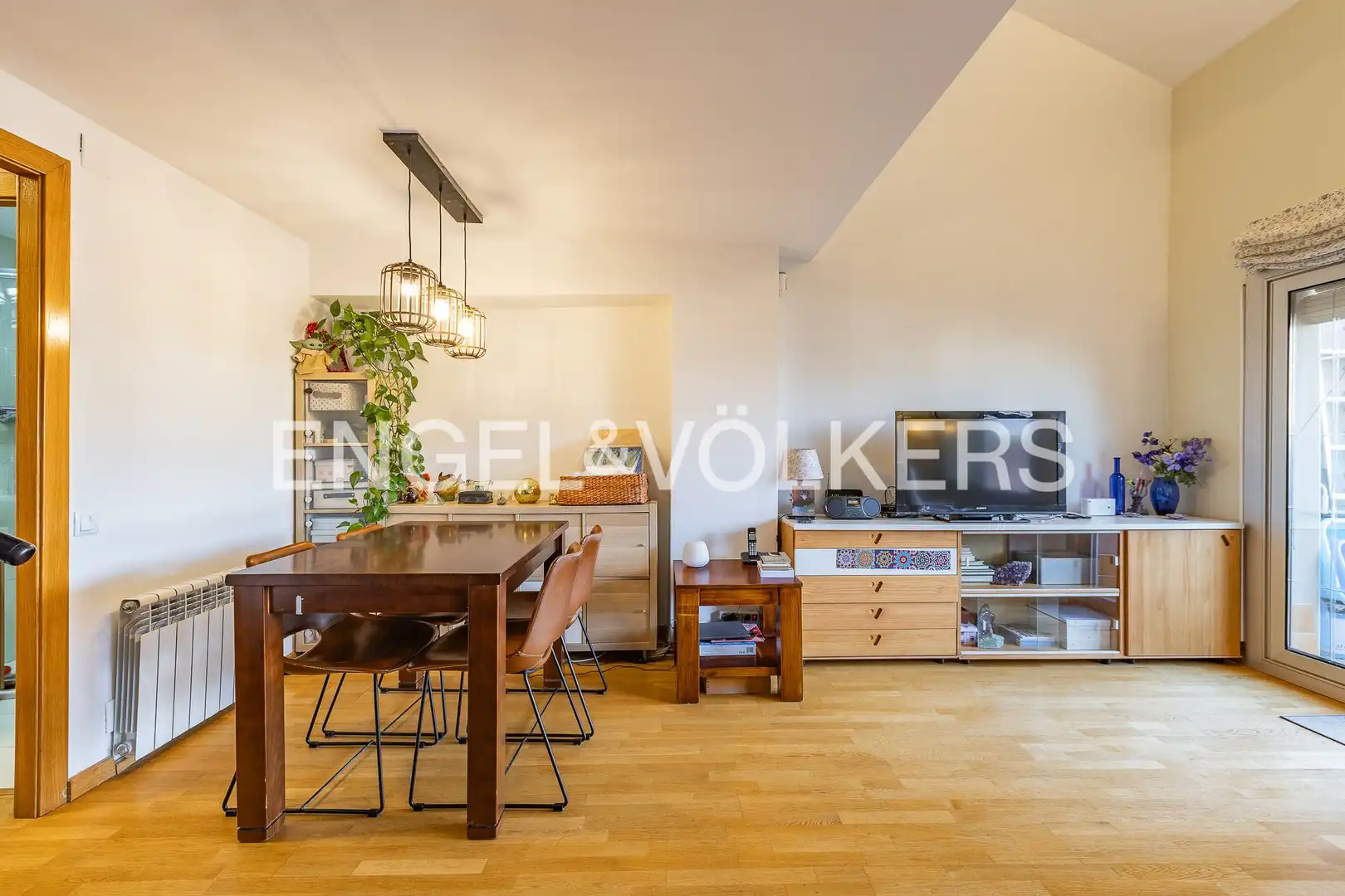 Vista exterior de Ático en venta en Sant Cugat del Vallès con Aire acondicionado, Calefacción y Terraza