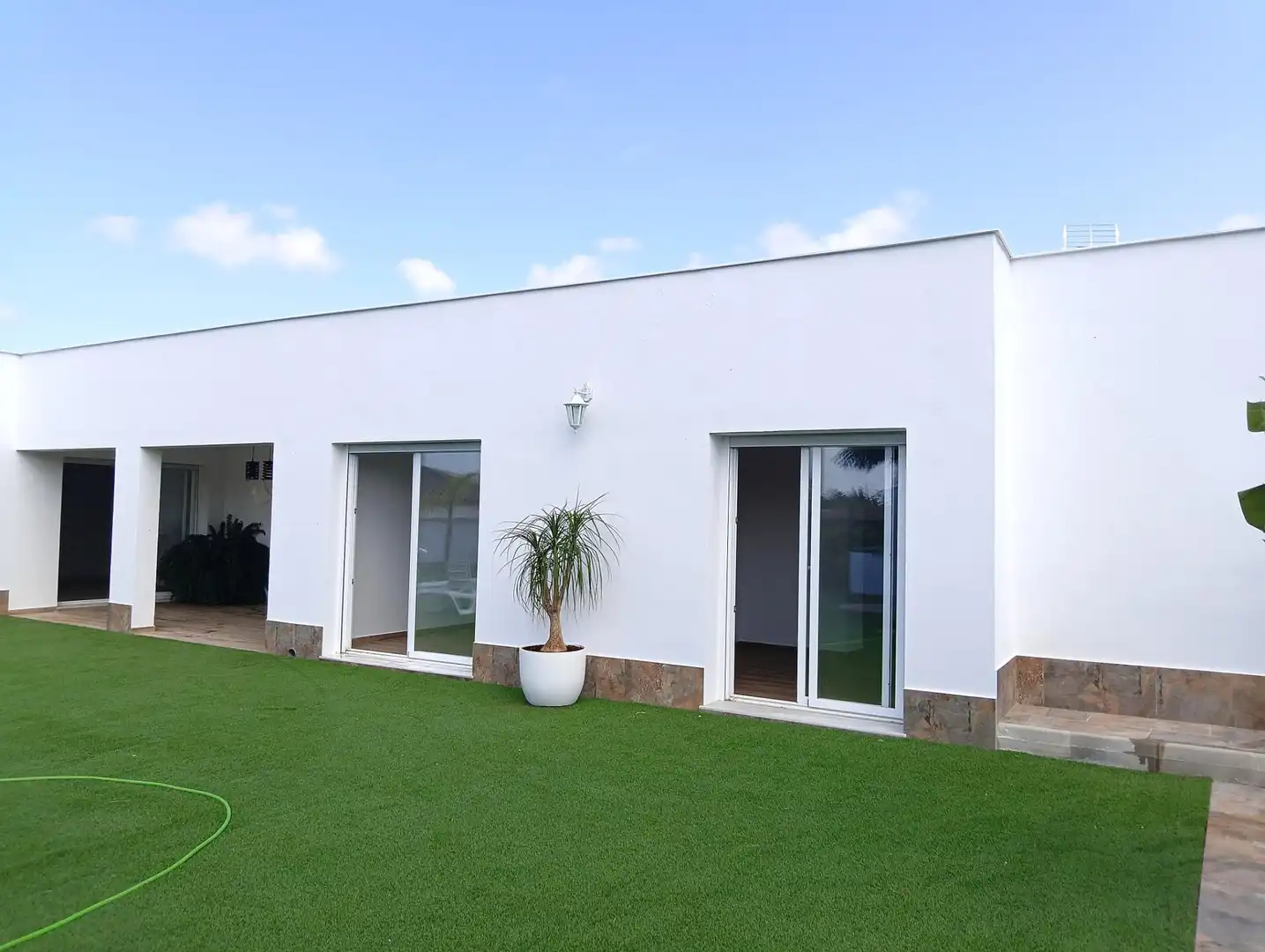 Vista exterior de Casa o xalet en venda en Conil de la Frontera