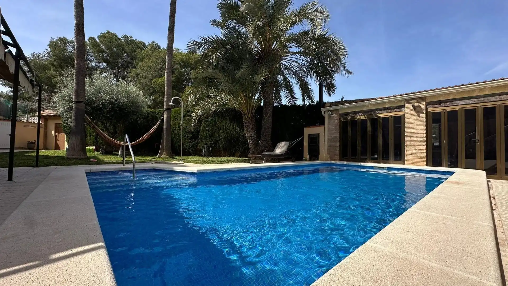 Piscina de Casa o chalet en venta en Torrevieja con Calefacción, Jardín privado y Piscina