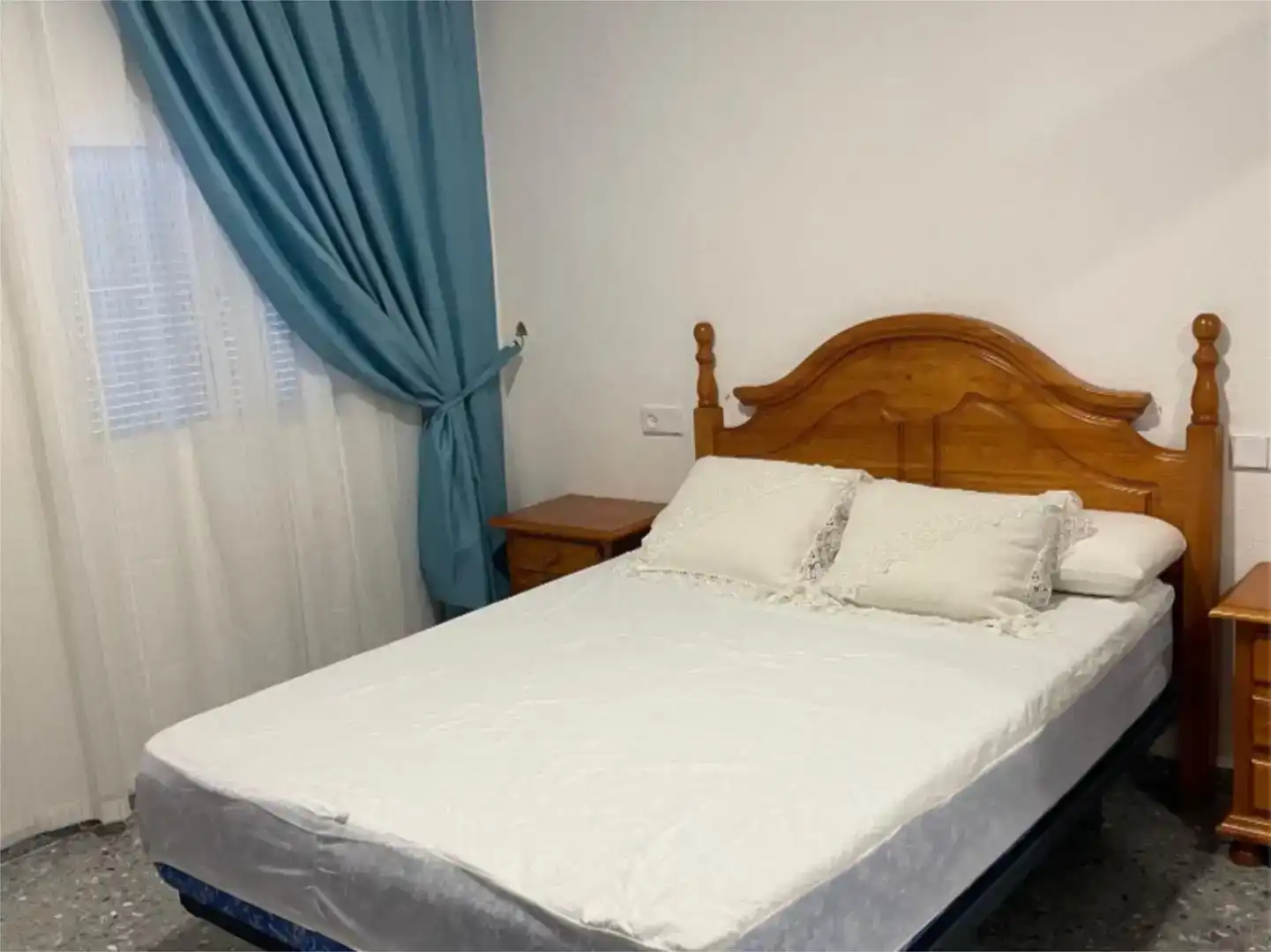 Dormitori de Casa adosada en venda en Igualeja amb Traster, Moblat i Balcó