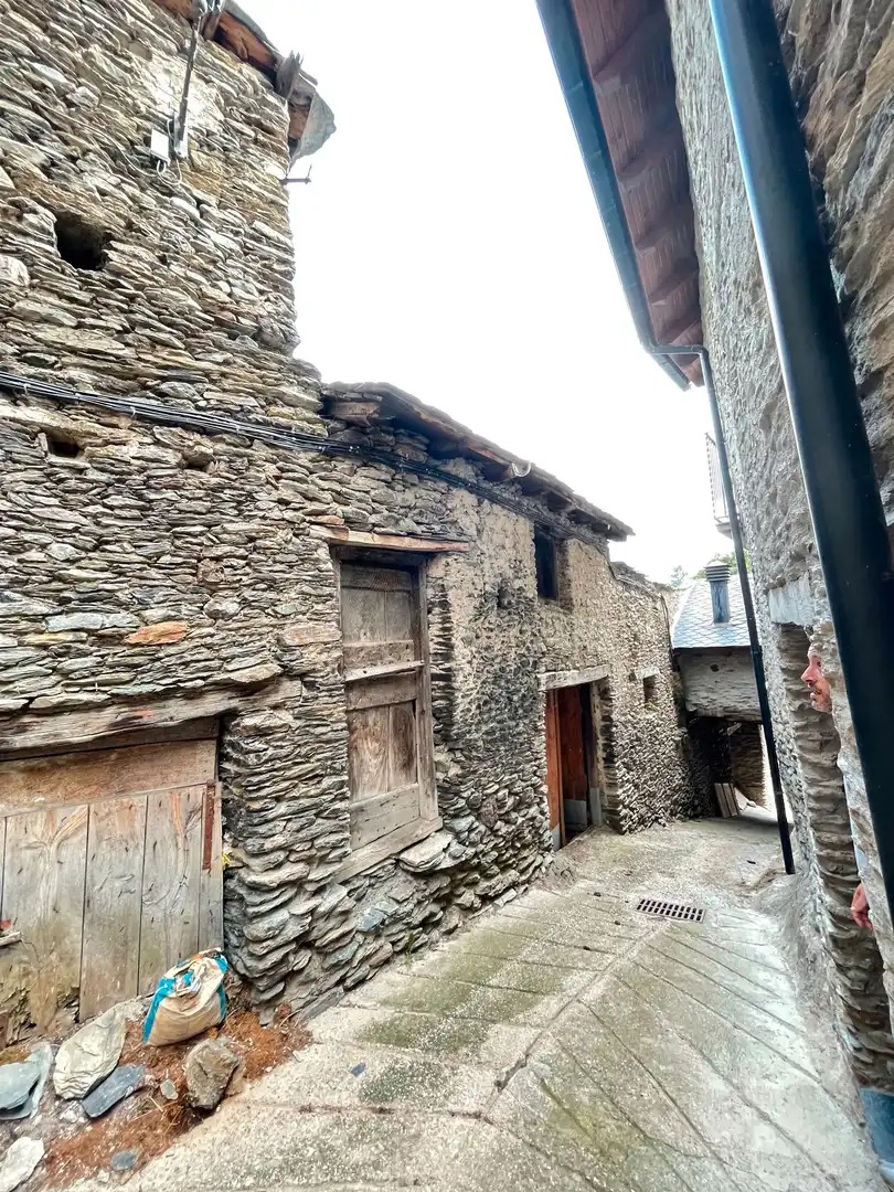Vista exterior de Casa o xalet en venda en Vall de Cardós