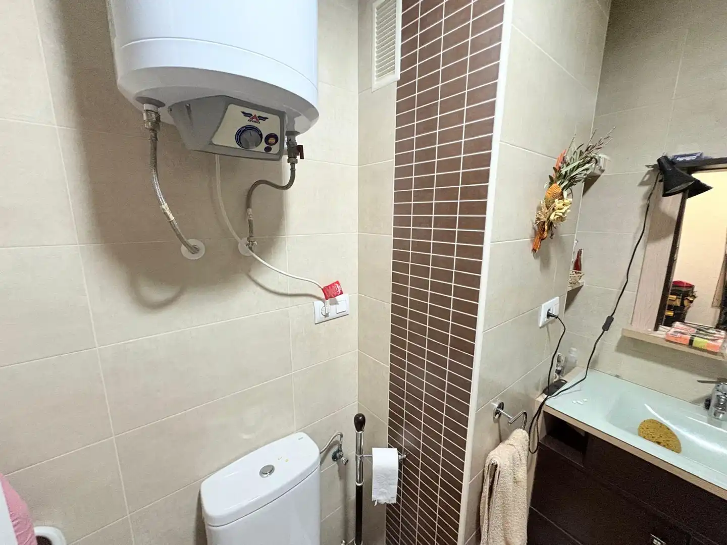 Bathroom of Flat for sale in Almansa  with Air Conditioner and Furnished