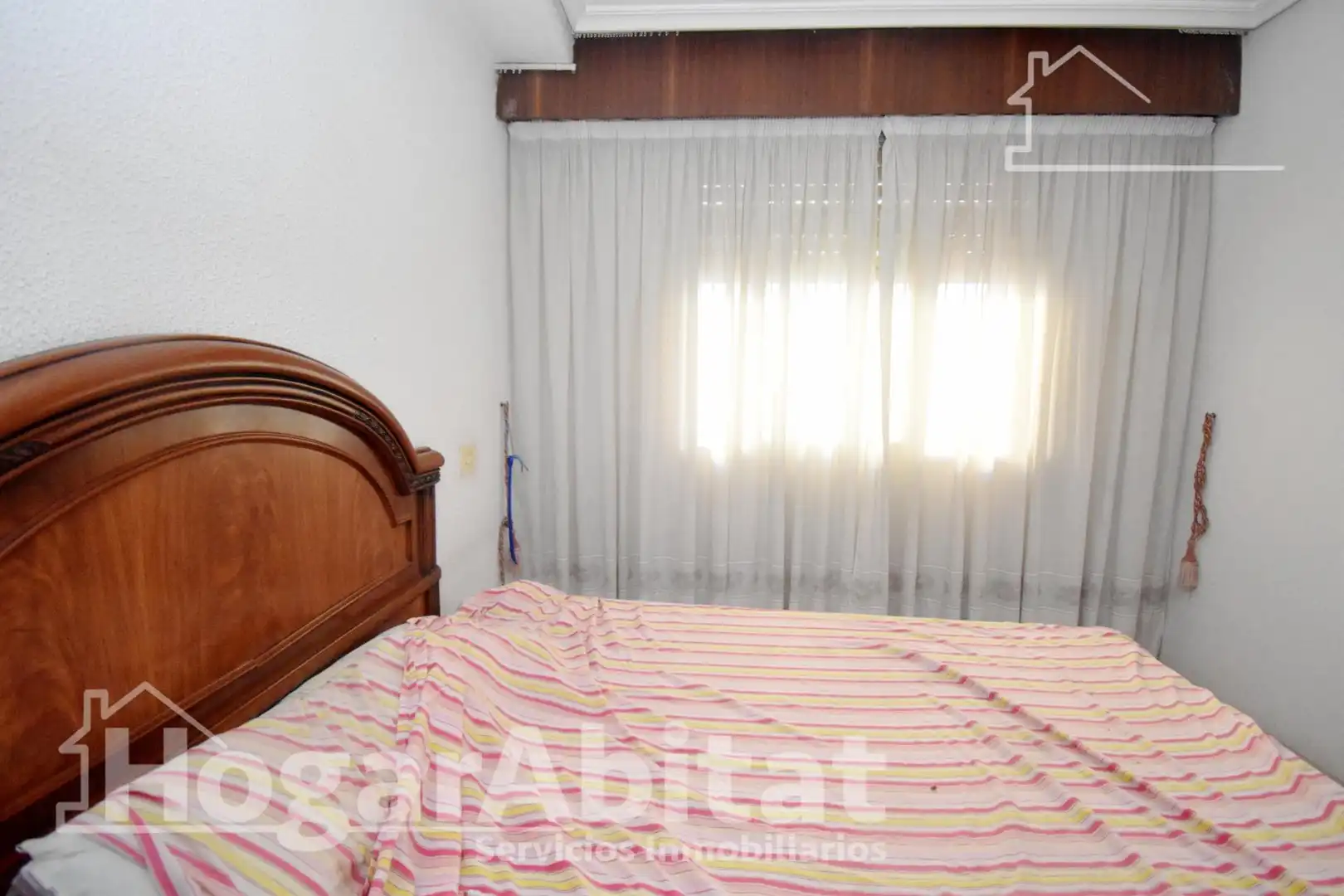 Habitación de Piso en venta en Castellón de la Plana / Castelló de la Plana con Trastero y Balcón